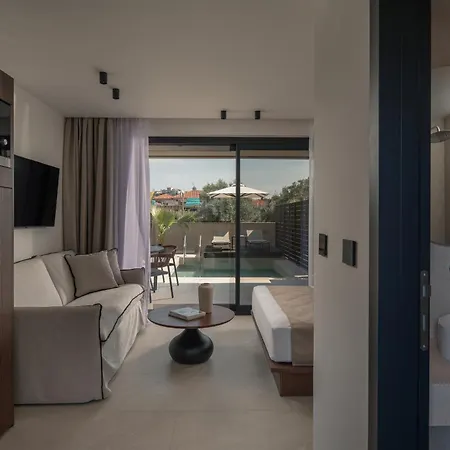 Vista Luxury Aparthotel 4*