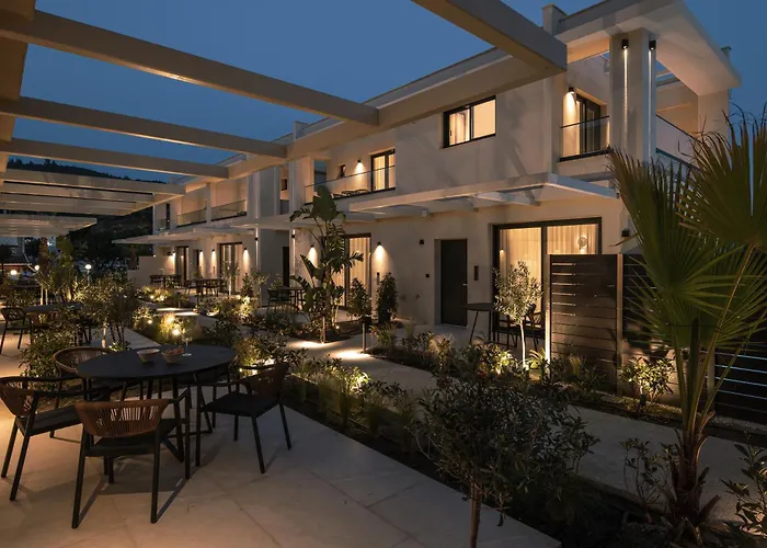 Vista Luxury Apartahotel 4*