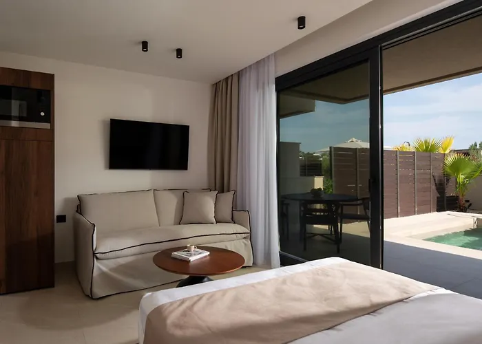 Vista Luxury Apartahotel