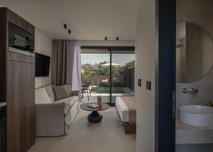 Vista Luxury Apartahotel 4*